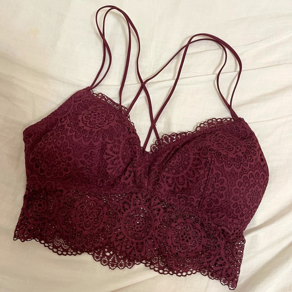 Burgundy bralette🌺
